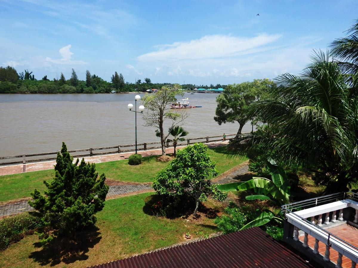 The Tara River Krabi town Екстериор снимка