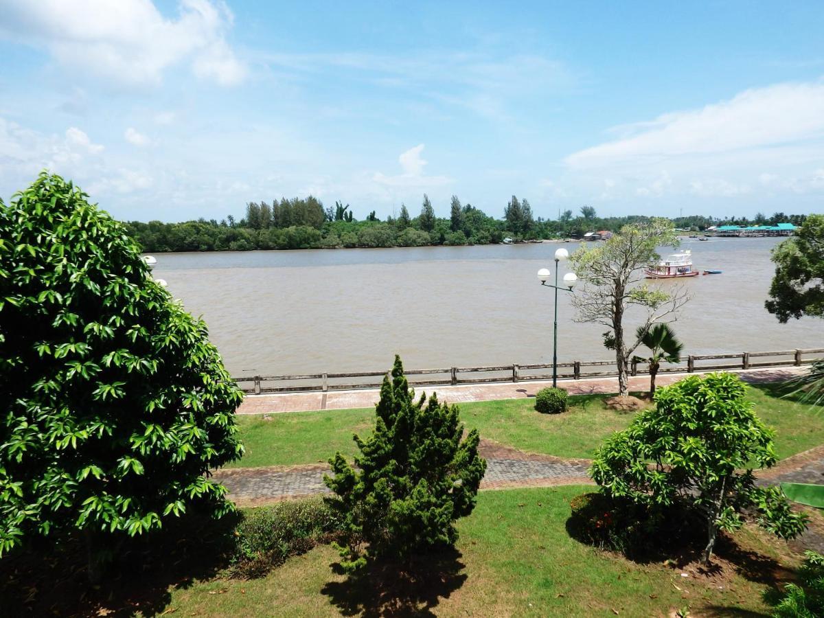 The Tara River Krabi town Екстериор снимка